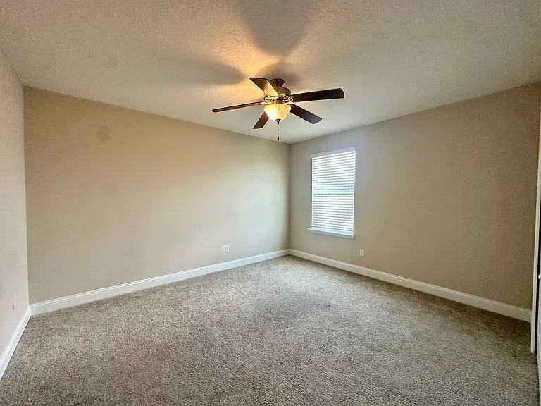 481 Shetland Dr — Photo 23