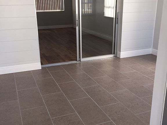 4th image of 1576 Council Dr