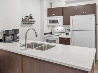 73 W Erin Woods Ct SE #1108, Calgary, AB T2B 3V2