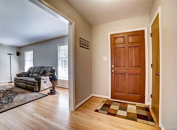 4th image of 1317 Bucknell Ave