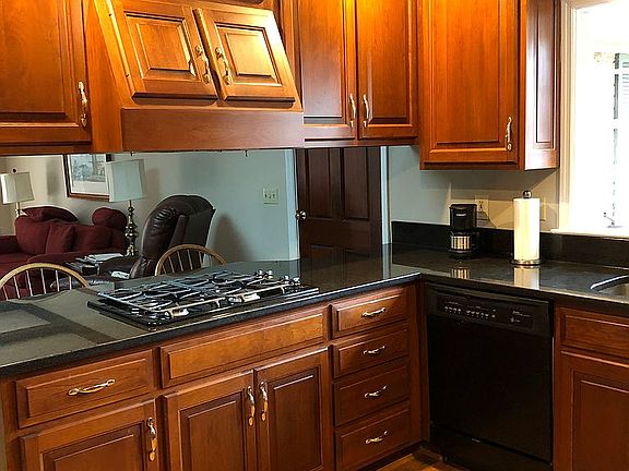3rd image of 166 Brocdorf Dr