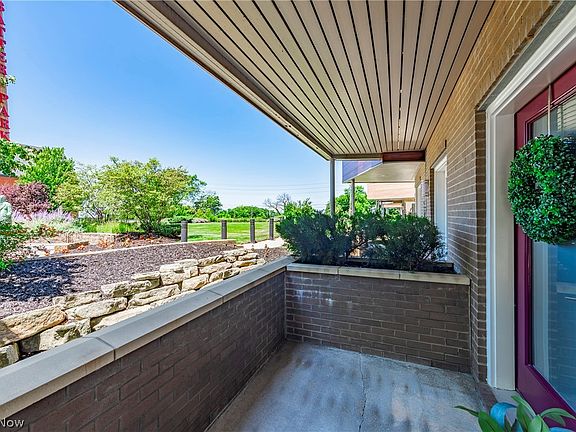3rd image of 7404 Father Frascati Dr