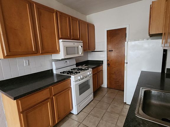2nd image of 9823 Lake Ave #B406