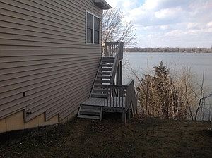 3rd image of 102 E Lake Shore Dr