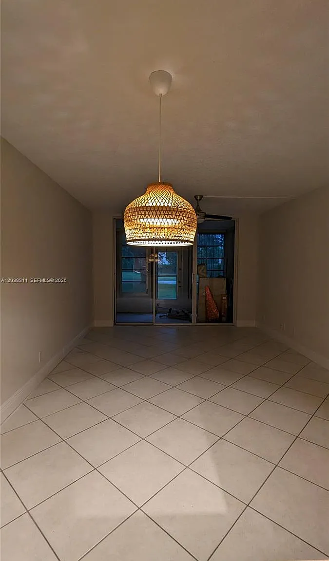 Tangerine Condominium Six — Photo 3