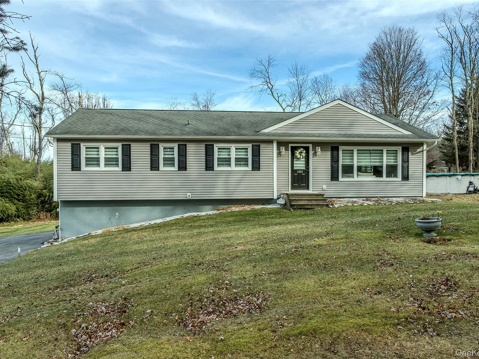 4 bed, 2.0 bath, 1326 sqft, $3,900 — Photo 1