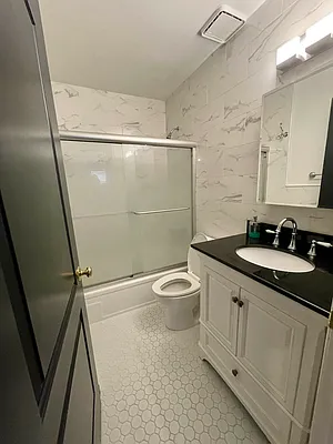 Rented by REALTY QUEST NEW YORK INC | media 22