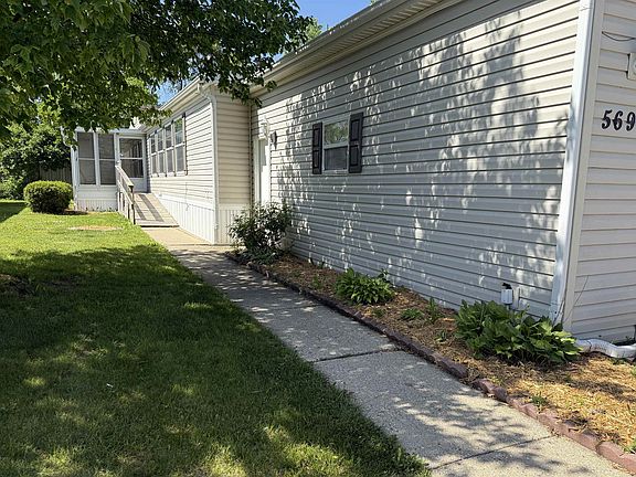 2nd image of 5697 Peachstone Pl