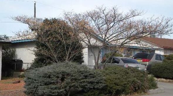 2nd image of 1129 Walker Dr NE