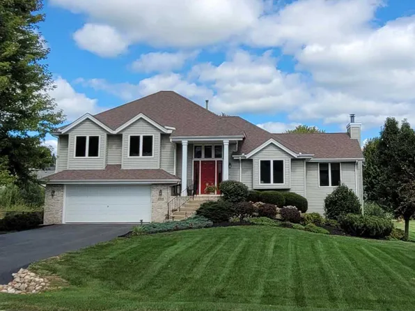 3916 E Whippoorwill Ln, Byron, IL 61010