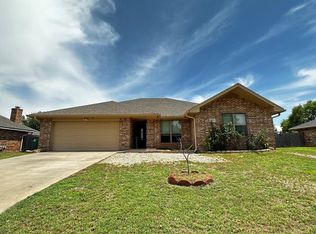 6013 Lyndhurst Dr, San Angelo, TX 76901