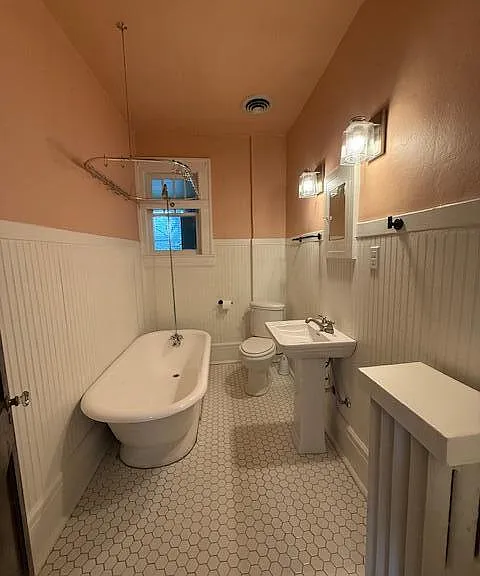 715 Ferdinand Ave SW — Photo 9