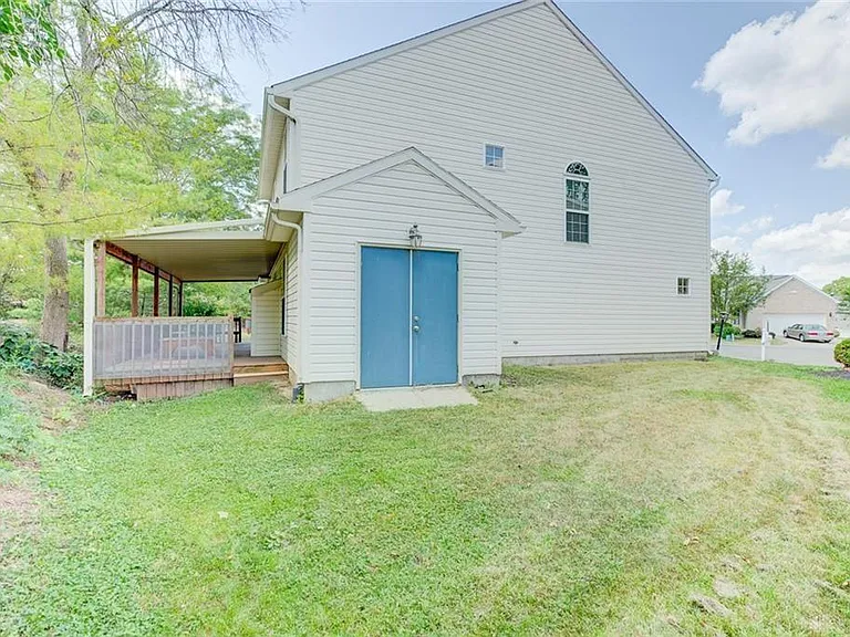 1544 Doddington Rd — Photo 33