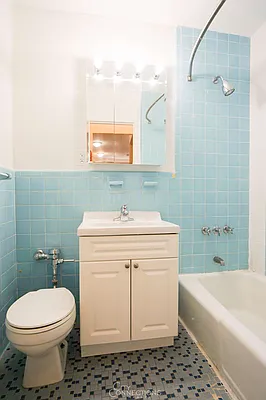 Rented by City Connections Realty | media 11