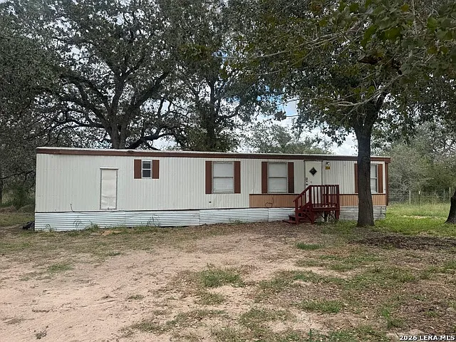 2 bed, 1.0 bath, 648 sqft, $950 — Photo 1