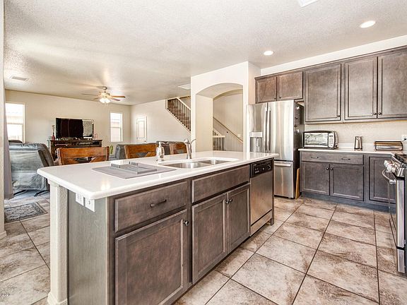 2nd image of 1454 Bonnie View Pl