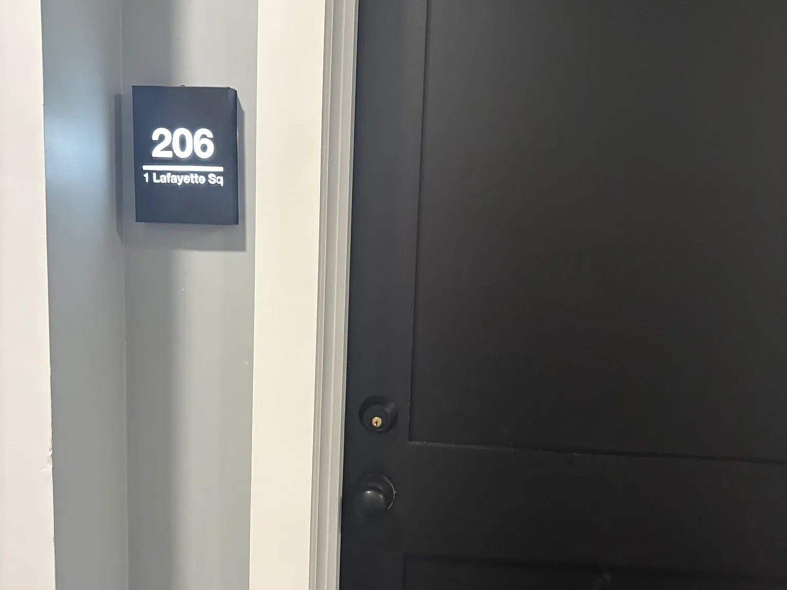1 bed, 750 sqft, $1,950 — Photo 2