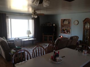 176 Rr 1, Cowden, IL 62422