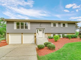 6566 Fairmount Ave, Downers Grove, IL 60516