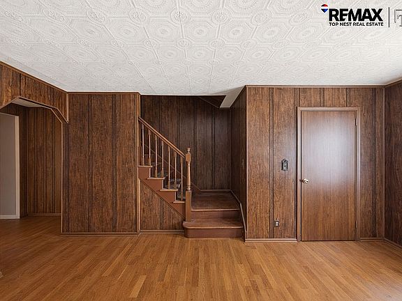 3rd image of 755 Quincy Ave