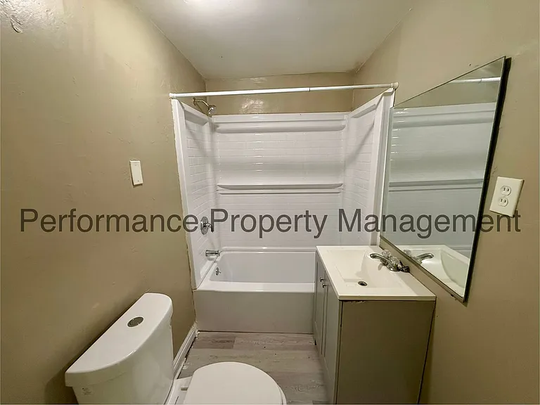 3703 Eucalyptus Dr — Photo 7