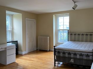 334 S 21st St #3R, Philadelphia, PA 19103
