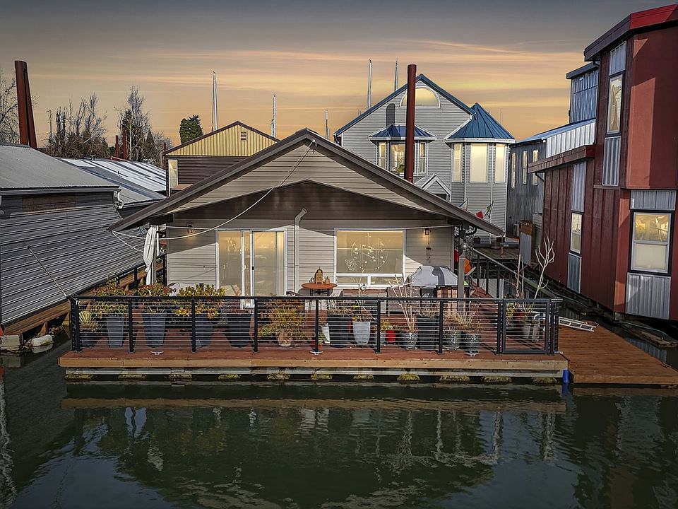 1st image of 34326 Johnsons Landing Rd #B-7