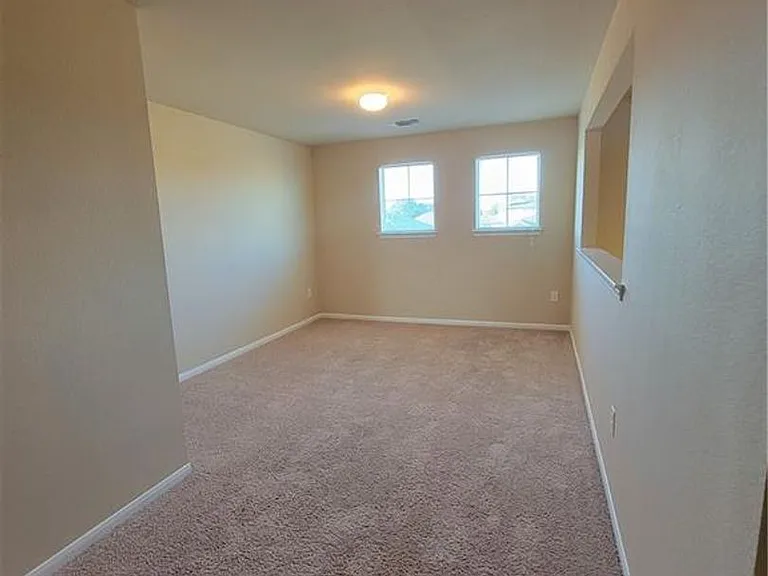 408 Luna Vista Dr — Photo 17
