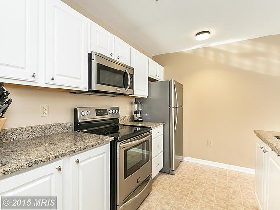 Renovated kitchen - includes large pantry