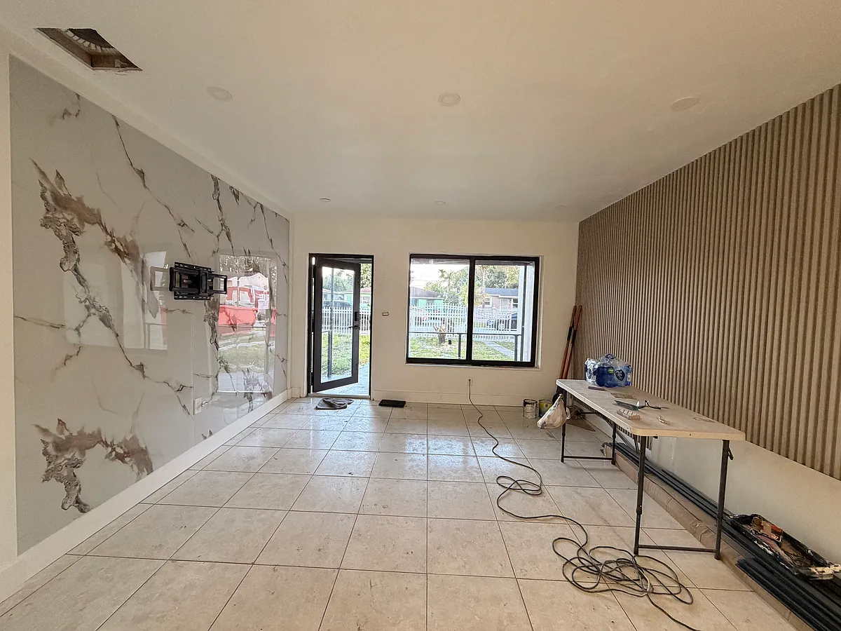 Building Photo - 2015 NW 132nd St