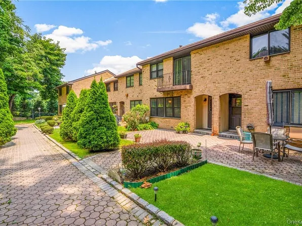 11 Jackson Avenue #27, Scarsdale, NY 10583
