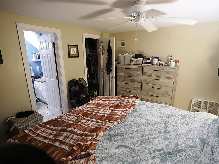 404 W Cork St #4 — Photo 14