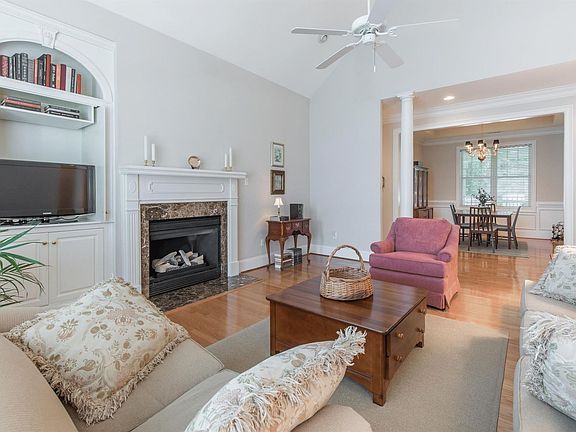 5th image of 103 Capertree Ct