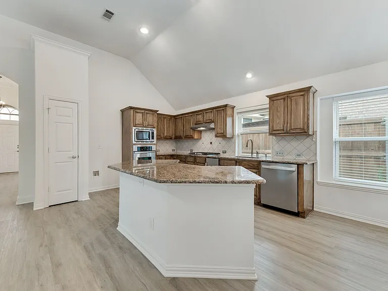 4008 Daden Oaks Dr — Photo 10