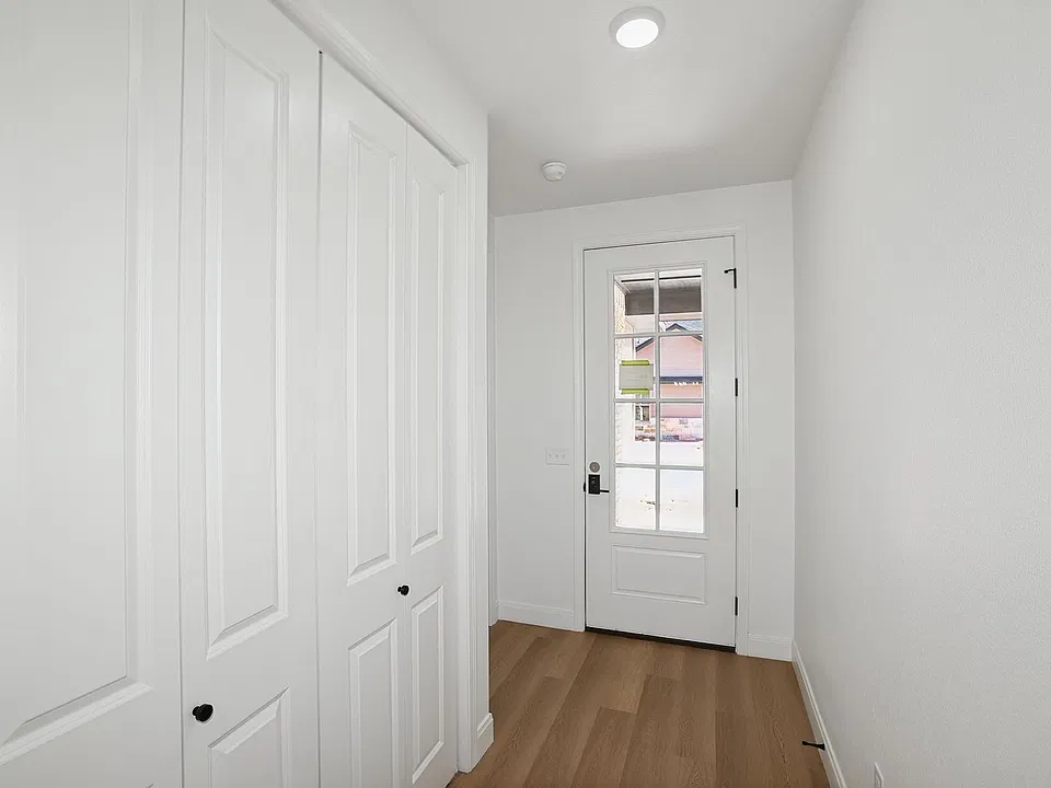 10374 Tierra Santa Dr