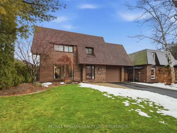 17 The Cedars, Saint Catharines, ON L2M 6M7