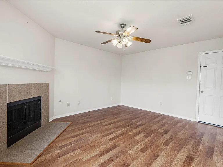 3111 Holly Ranch Dr — Photo 20