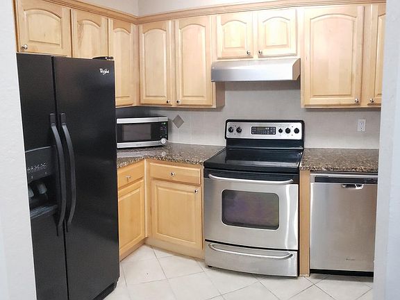 Kitchen, left side
