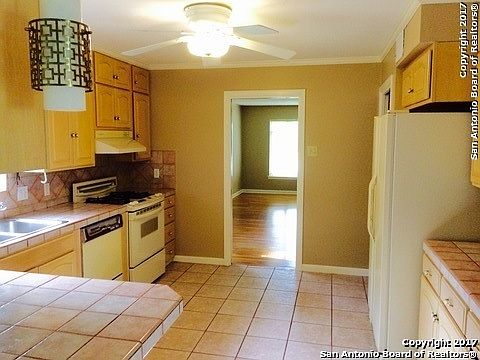 4th image of 466 Savannah Dr