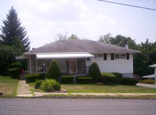 104 Naphin Hill Rd, Scranton, PA 18512