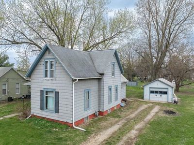 82 N Elm St, Galesburg, IL, 61401