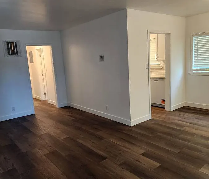 1540 S Orange Grove Ave #4 — Photo 1