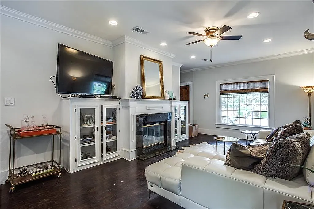 3 bed, 1850 sqft, $3,000 — Photo 4
