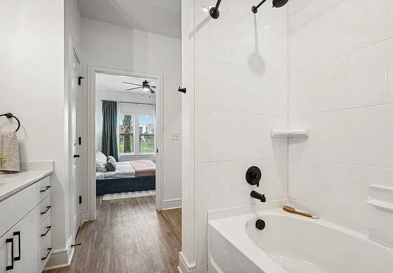 Tropia Luxury Apartments — Photo 46