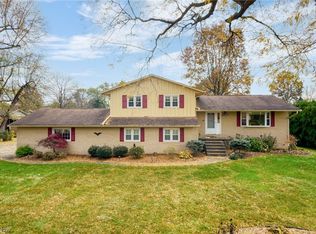 3544 Ada Vista Dr, Uniontown, OH 44685