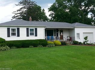 901 Michael Ln, Amherst, OH 44001