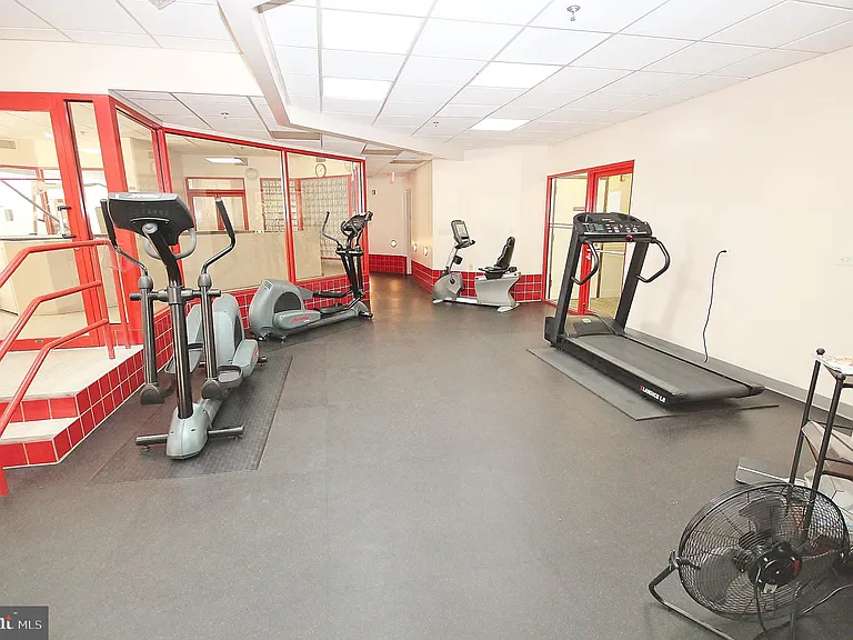 2151 Jamieson Ave #2011 — Photo 41