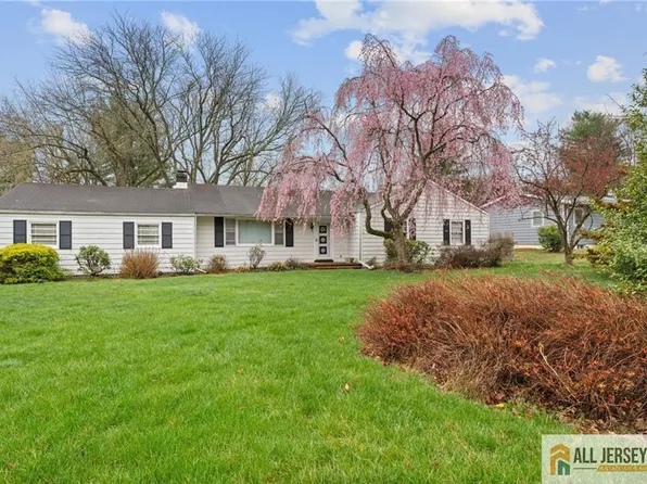 377 Ridge Rd, Dayton, NJ 08810