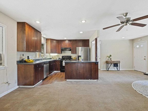 4th image of 16591 Creekside Dr