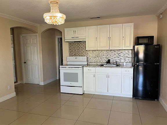 4th image of 4800 Old Tampa Hwy #2